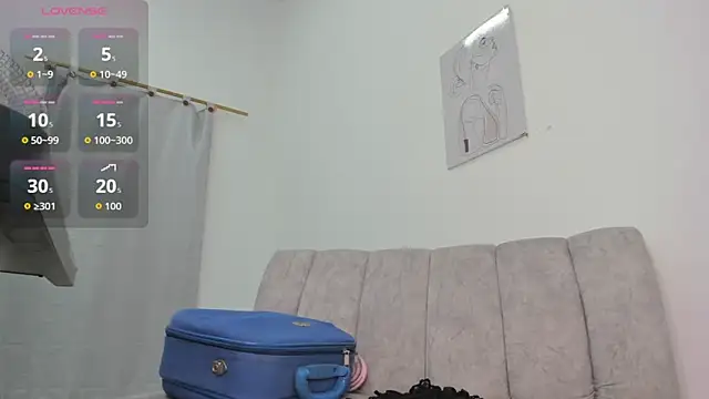 velvetluna  online show from May 2026 01:30:02 PM