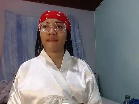 Snapshot of Sexy_Supermomm chatting on February 2026 11:15:02 PM Sexy Supermomm online show from February 2026 11:15:02 PM