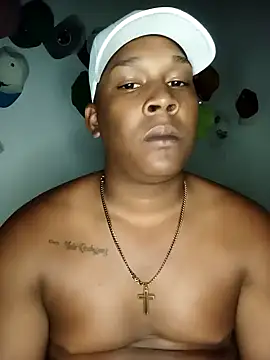 Snapshot of Leyder31 chatting on February 2026 03:04:01 AM Leyder31 online show from February 2026 03:04:01 AM