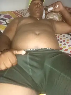 Snapshot of Leyder31 chatting on February 2026 04:22:02 AM Leyder31 online show from February 2026 04:22:02 AM