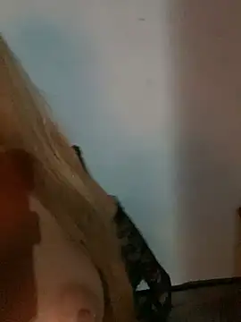 Karenhot11 online show from February 2026 01:40:02 AM