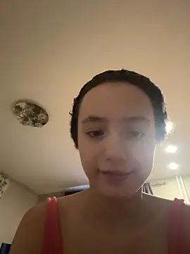 Snapshot of MiaTee chatting on February 2026 01:45:01 AM MiaTee online show from February 2026 01:45:01 AM