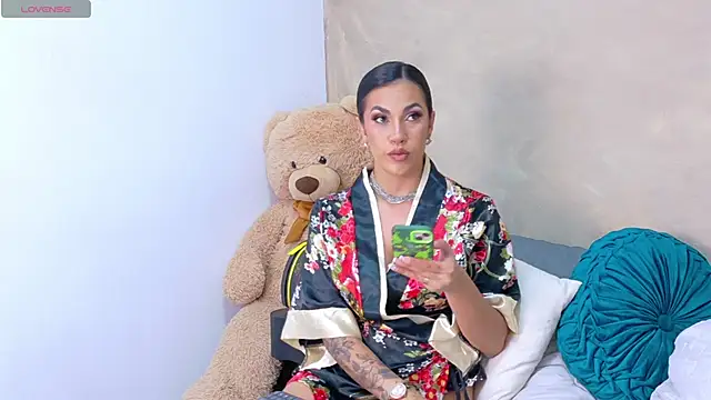 Snapshot of AndiVasquez chatting on February 2026 04:11:01 AM AndiVasquez online show from February 2026 04:11:01 AM