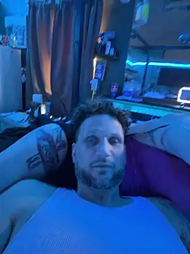 Snapshot of mileslongdeep chatting on February 2026 06:04:02 PM mileslongdeep online show from February 2026 06:04:02 PM