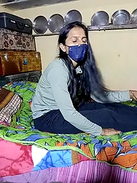 Snapshot of bharticouple chatting on February 2026 04:05:02 PM bharticouple online show from February 2026 04:05:02 PM