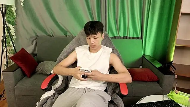 Snapshot of XanneLL chatting on February 2026 01:52:02 PM XanneLL online show from February 2026 01:52:02 PM