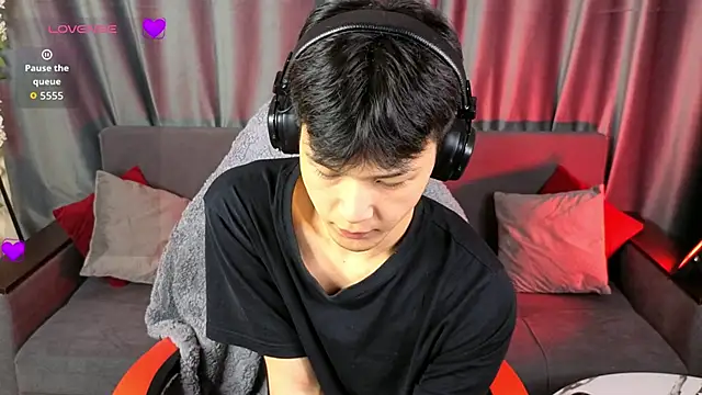 Snapshot of XanneLL chatting on February 2026 08:07:02 PM XanneLL online show from February 2026 08:07:02 PM