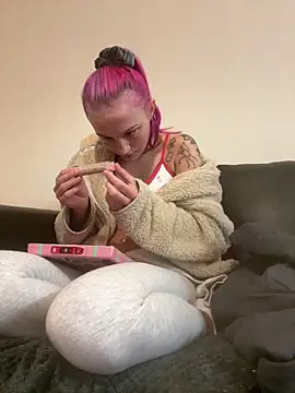 Snapshot of Milssweetx chatting on February 2026 08:10:01 AM Milssweetx online show from February 2026 08:10:01 AM