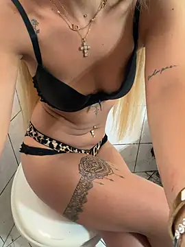 Lorella345 online show from May 2026 10:35:01 AM