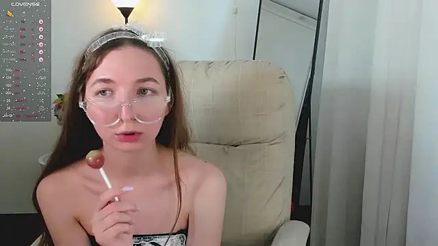 Barbi kisses online show from February 2026 06:26:01 AM