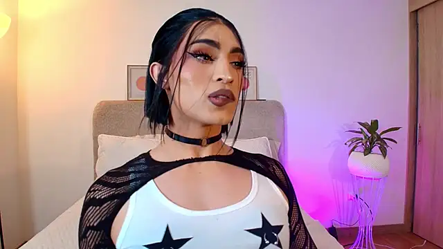 KarolPortellaa online show from June 2026 09:50:02 PM