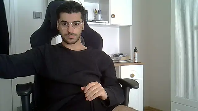 Snapshot of ciceroable chatting on April 2026 11:02:02 AM ciceroable online show from April 2026 11:02:02 AM