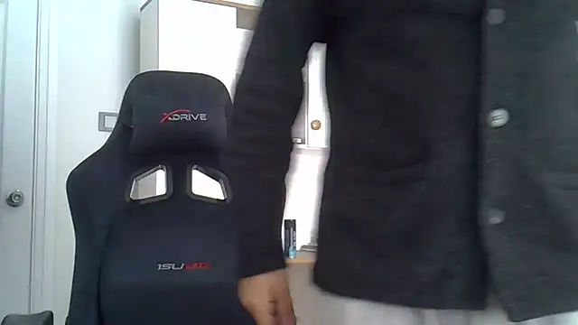 Snapshot of ciceroable chatting on April 2026 01:41:02 PM ciceroable online show from April 2026 01:41:02 PM