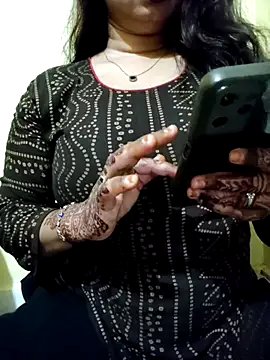 Snapshot of PARI51 chatting on February 2026 08:51:01 PM PARI51 online show from February 2026 08:51:01 PM