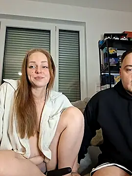 Snapshot of Larifari0406 chatting on March 2026 09:08:01 PM Larifari0406 online show from March 2026 09:08:01 PM