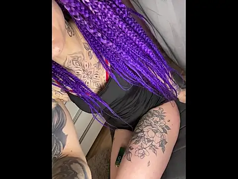 susannee online show from April 2026 10:29:02 PM