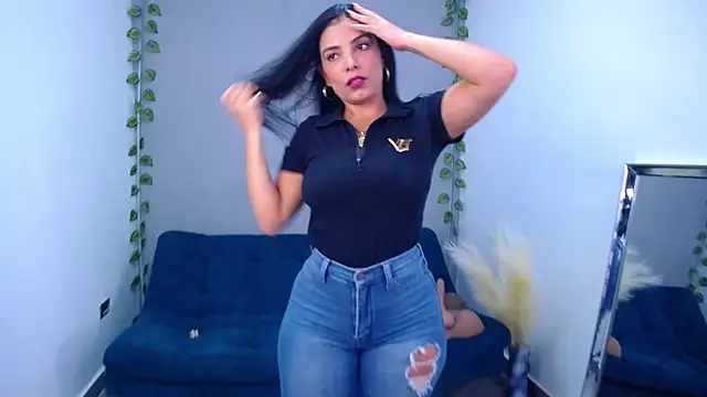 Snapshot of Samy_Hot chatting on February 2026 11:45:01 PM Samy Hot online show from February 2026 11:45:01 PM