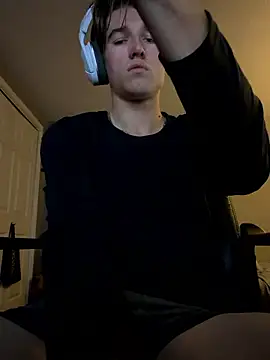 CollegeBull19 online show from April 2026 08:20:01 AM