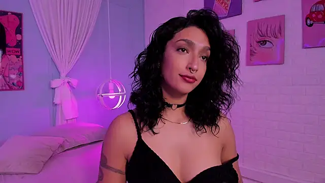 Cleo Foxx online show from June 2026 12:02:01 PM