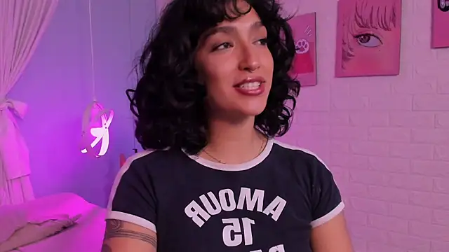 Cleo Foxx online show from July 2026 11:39:02 AM