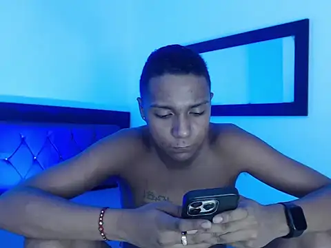 hotboyluxe online show from April 2026 01:23:02 AM