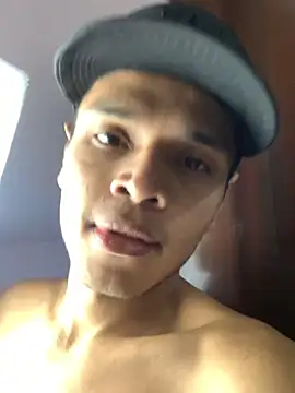 Snapshot of Alejandroo_Montenegro chatting on February 2026 11:16:02 PM Alejandroo Montenegro online show from February 2026 11:16:02 PM