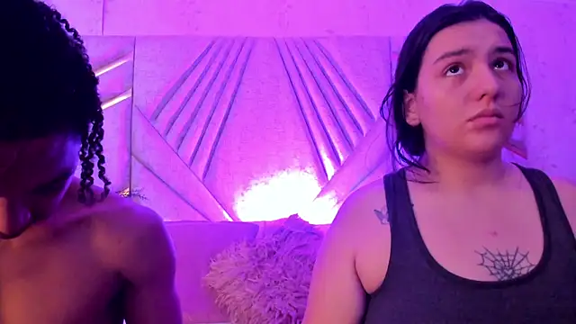dafne and erick  online show from July 2026 04:38:01 AM
