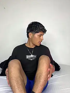 Snapshot of EithanMontoya chatting on February 2026 04:22:02 AM EithanMontoya online show from February 2026 04:22:02 AM