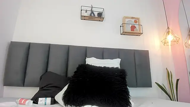 sam doll  online show from May 2026 07:34:02 PM