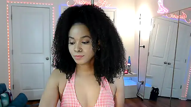 Snapshot of JazmineFoxx chatting on April 2026 06:58:01 PM JazmineFoxx online show from April 2026 06:58:01 PM