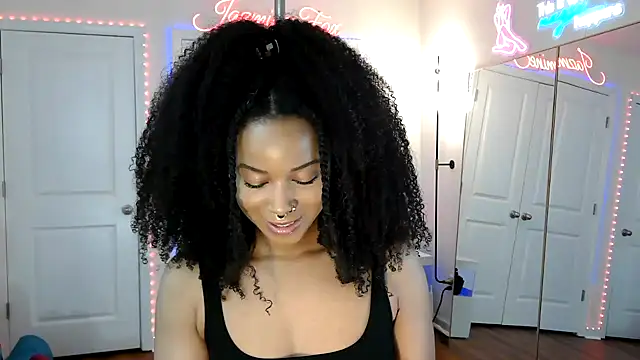 Snapshot of JazmineFoxx chatting on May 2026 04:45:02 PM JazmineFoxx online show from May 2026 04:45:02 PM