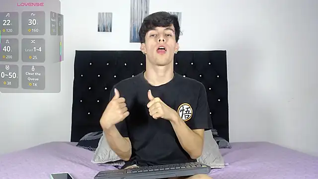 Snapshot of axxxel_twink chatting on February 2026 01:13:01 AM axxxel twink online show from February 2026 01:13:01 AM