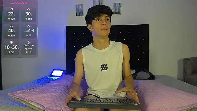 axxxel twink online show from March 2026 03:20:01 AM