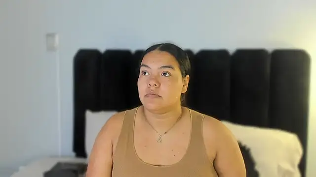 Snapshot of Amaranoir- chatting on February 2026 04:16:02 AM Amaranoir- online show from February 2026 04:16:02 AM