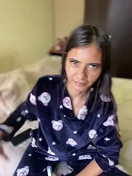 Snapshot of Esperanza_GS chatting on June 2026 01:31:02 PM Esperanza GS online show from June 2026 01:31:02 PM
