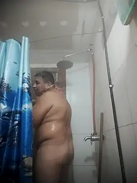 Sergiowooo online show from May 2026 04:42:01 AM