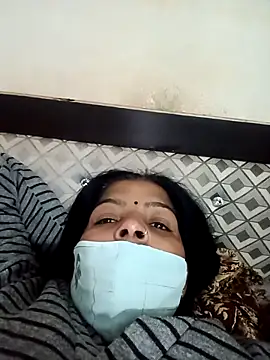 Snapshot of punamji_sexe chatting on February 2026 02:43:02 AM punamji sexe online show from February 2026 02:43:02 AM