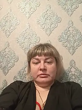 KristinaLowq online show from February 2026 04:22:01 PM