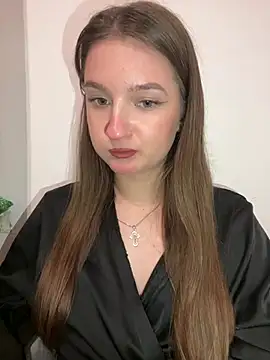 Green eyes lady online show from May 2026 07:08:01 PM