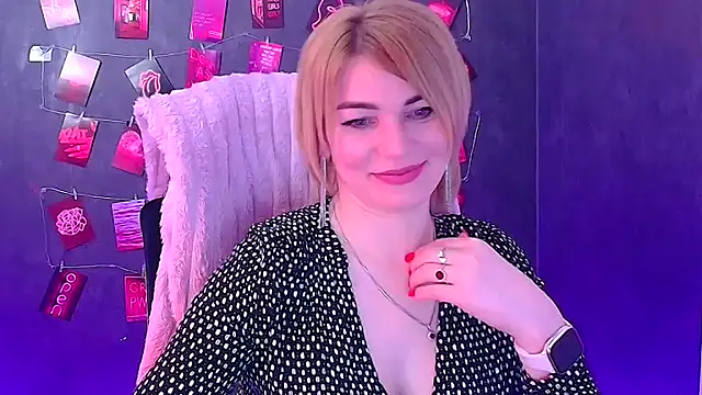 Snapshot of CuttieEmma chatting on March 2026 12:58:01 AM CuttieEmma online show from March 2026 12:58:01 AM