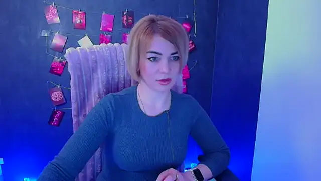 Snapshot of CuttieEmma chatting on April 2026 11:49:01 AM CuttieEmma online show from April 2026 11:49:01 AM