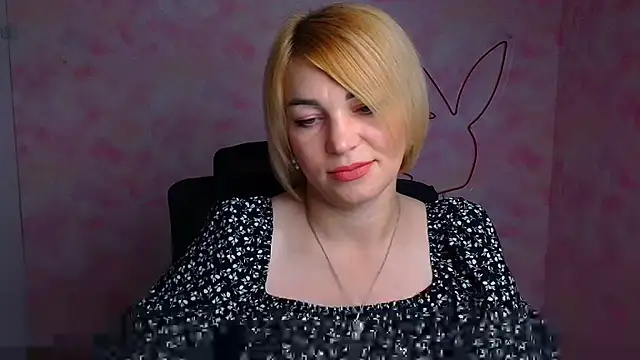 CuttieEmma online show from June 2026 05:48:01 AM
