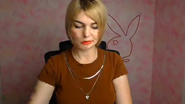 CuttieEmma online show from July 2026 05:38:01 AM