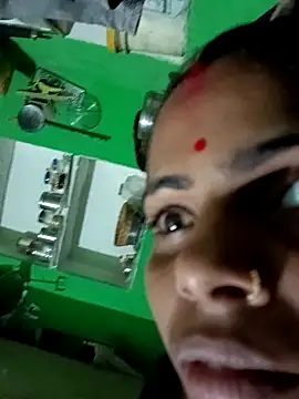 Priyakoli4568 online show from April 2026 03:21:01 PM
