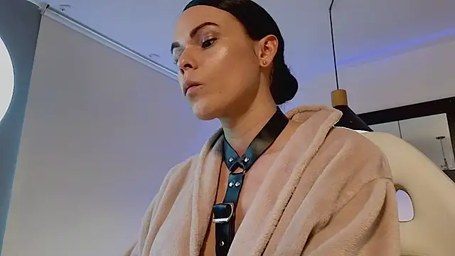 Snapshot of verodeli chatting on January 2025 06:14:01 PM verodeli online show from January 2025 06:14:01 PM