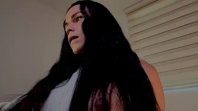 Snapshot of verodeli chatting on September 2025 03:44:01 PM verodeli online show from September 2025 03:44:01 PM