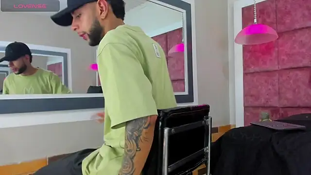 Aiden Cash7 online show from February 2026 04:07:01 AM