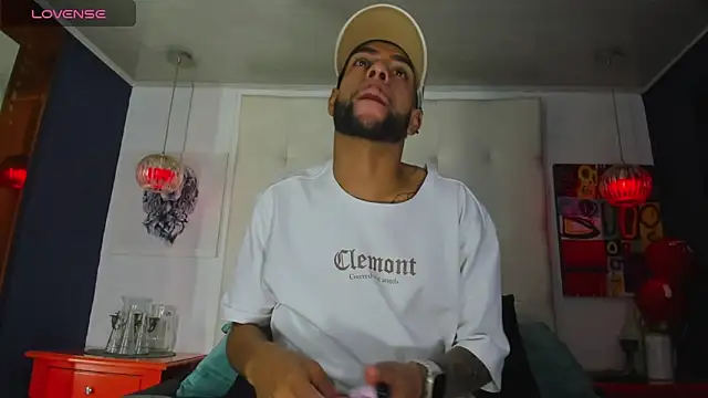 Aiden Cash7 online show from February 2026 04:24:01 AM