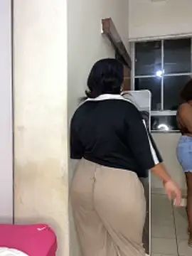 Snapshot of MeekyCurvyAss chatting on May 2026 08:14:01 PM MeekyCurvyAss online show from May 2026 08:14:01 PM