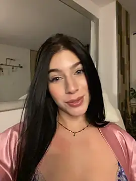Snapshot of _HannahFox_ chatting on July 2026 03:45:01 AM HannahFox online show from July 2026 03:45:01 AM